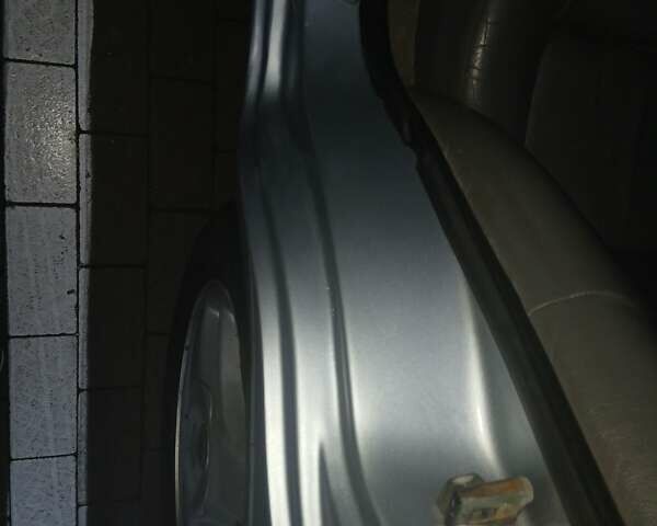 Серый Вольво С40, объемом двигателя 1.95 л и пробегом 375 тыс. км за 3100 $, фото 5 на Automoto.ua