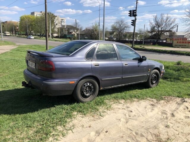 Сірий Вольво S40, об'ємом двигуна 2 л та пробігом 300 тис. км за 1250 $, фото 3 на Automoto.ua