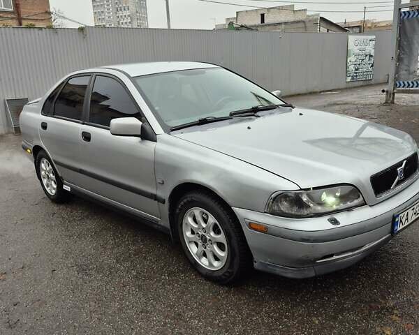 Сірий Вольво S40, об'ємом двигуна 1.98 л та пробігом 295 тис. км за 3300 $, фото 5 на Automoto.ua