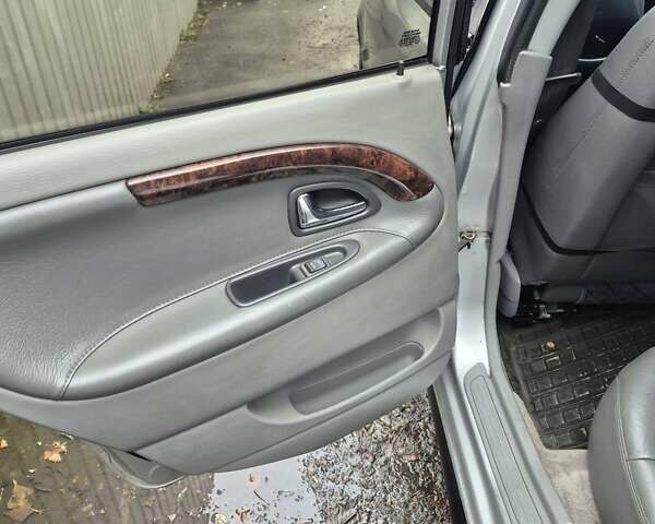 Сірий Вольво S40, об'ємом двигуна 1.98 л та пробігом 295 тис. км за 3300 $, фото 14 на Automoto.ua