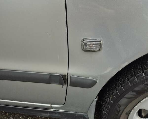 Сірий Вольво S40, об'ємом двигуна 1.98 л та пробігом 295 тис. км за 3300 $, фото 17 на Automoto.ua