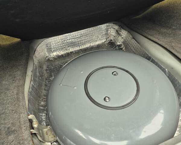 Сірий Вольво S40, об'ємом двигуна 1.98 л та пробігом 295 тис. км за 3300 $, фото 15 на Automoto.ua