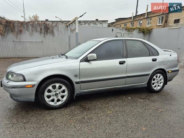 Сірий Вольво S40, об'ємом двигуна 1.98 л та пробігом 295 тис. км за 3300 $, фото 21 на Automoto.ua