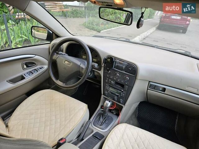 Вольво С40 2003 в Киеве на Automoto.ua Серый Вольво С40, объемом двигателя 2 л и пробегом 349 тыс. км за 5500 $, фото 1 на Automoto.ua