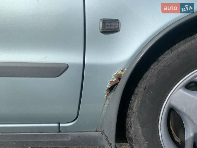 Вольво С40 2003 в Киеве на Automoto.ua Серый Вольво С40, объемом двигателя 1.8 л и пробегом 169 тыс. км за 3600 $, фото 23 на Automoto.ua