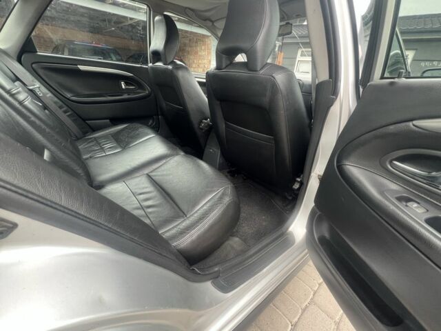 Серый Вольво С40, объемом двигателя 1.8 л и пробегом 300 тыс. км за 3300 $, фото 10 на Automoto.ua