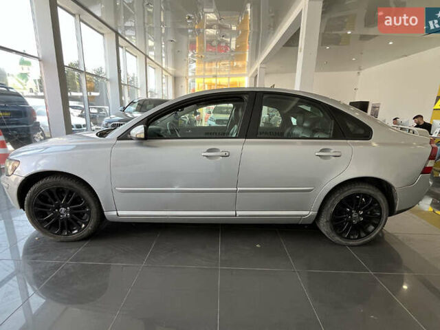 Сірий Вольво S40, об'ємом двигуна 2 л та пробігом 358 тис. км за 4500 $, фото 3 на Automoto.ua