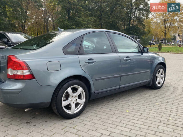 Серый Вольво С40, объемом двигателя 2.44 л и пробегом 240 тыс. км за 5300 $, фото 5 на Automoto.ua