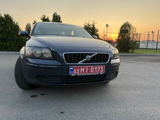 Серый Вольво С40, объемом двигателя 1 л и пробегом 163 тыс. км за 6500 $, фото 4 на Automoto.ua