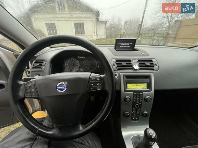 Сірий Вольво S40, об'ємом двигуна 2 л та пробігом 365 тис. км за 3599 $, фото 10 на Automoto.ua