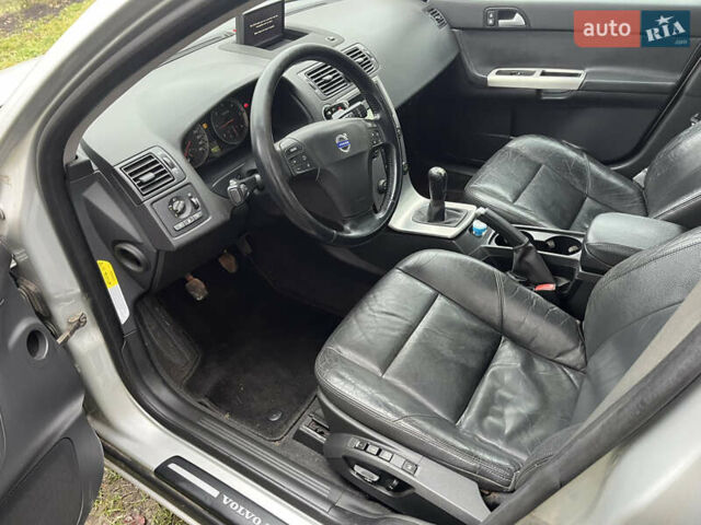 Сірий Вольво S40, об'ємом двигуна 2 л та пробігом 365 тис. км за 3599 $, фото 11 на Automoto.ua