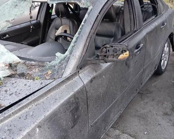 Серый Вольво С40, объемом двигателя 2 л и пробегом 20 тыс. км за 3000 $, фото 1 на Automoto.ua