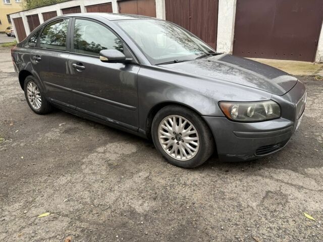 Сірий Вольво S40, об'ємом двигуна 1.6 л та пробігом 414 тис. км за 952 $, фото 1 на Automoto.ua