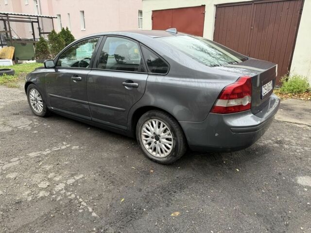 Сірий Вольво S40, об'ємом двигуна 1.6 л та пробігом 414 тис. км за 952 $, фото 3 на Automoto.ua