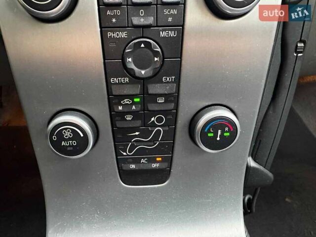 Сірий Вольво S40, об'ємом двигуна 2.4 л та пробігом 280 тис. км за 7490 $, фото 17 на Automoto.ua
