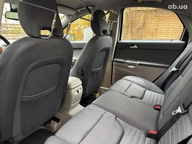 Сірий Вольво S40, об'ємом двигуна 2.4 л та пробігом 280 тис. км за 7490 $, фото 22 на Automoto.ua