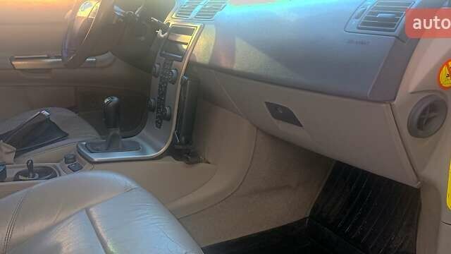 Серый Вольво С40, объемом двигателя 2 л и пробегом 303 тыс. км за 5000 $, фото 16 на Automoto.ua