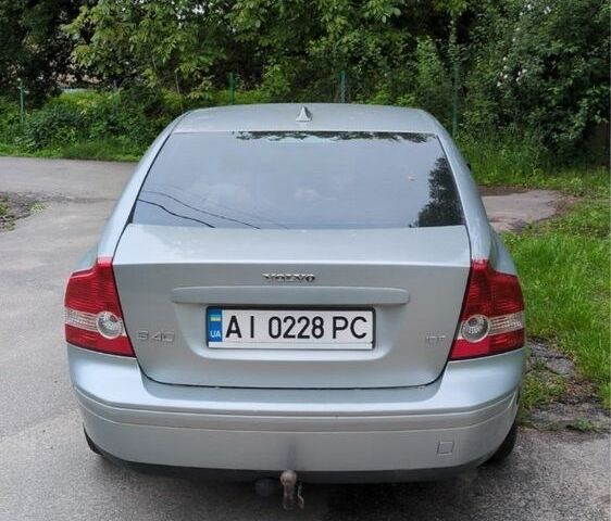 Вольво С40 2006 в Киеве на Automoto.ua Серый Вольво С40, объемом двигателя 1.8 л и пробегом 333 тыс. км за 6000 $, фото 7 на Automoto.ua