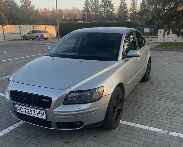 Сірий Вольво S40, об'ємом двигуна 2.4 л та пробігом 223 тис. км за 5800 $, фото 1 на Automoto.ua