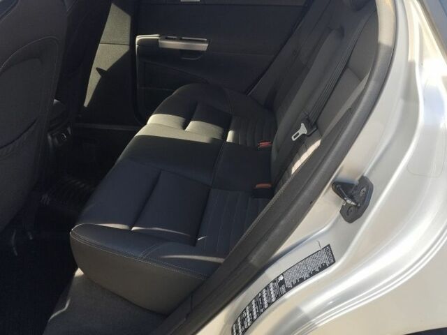 Серый Вольво С40, объемом двигателя 1.8 л и пробегом 150 тыс. км за 7300 $, фото 6 на Automoto.ua