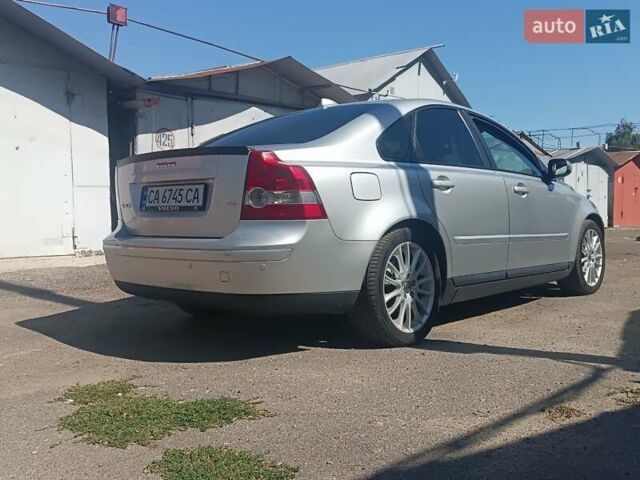 Сірий Вольво S40, об'ємом двигуна 2.44 л та пробігом 253 тис. км за 6300 $, фото 2 на Automoto.ua