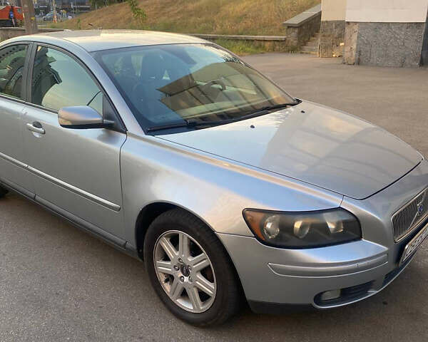 Сірий Вольво S40, об'ємом двигуна 1.56 л та пробігом 311 тис. км за 5800 $, фото 1 на Automoto.ua