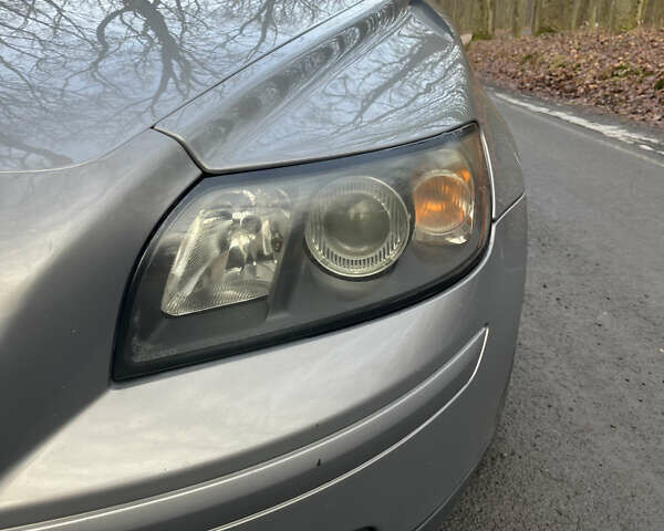 Сірий Вольво S40, об'ємом двигуна 2 л та пробігом 247 тис. км за 6400 $, фото 19 на Automoto.ua