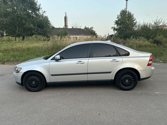 Сірий Вольво S40, об'ємом двигуна 1.6 л та пробігом 350 тис. км за 2850 $, фото 8 на Automoto.ua