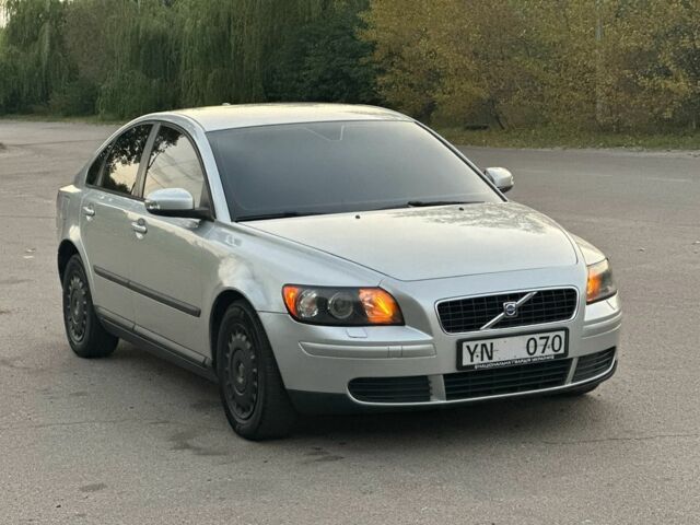 Сірий Вольво S40, об'ємом двигуна 1.6 л та пробігом 350 тис. км за 2850 $, фото 23 на Automoto.ua