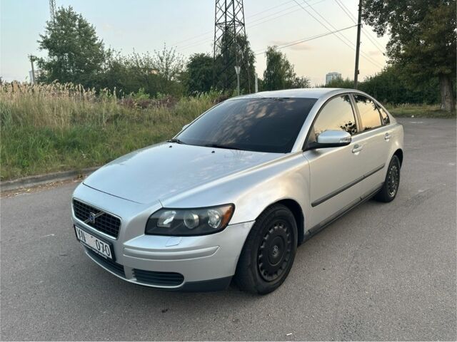 Сірий Вольво S40, об'ємом двигуна 1.6 л та пробігом 350 тис. км за 2850 $, фото 4 на Automoto.ua