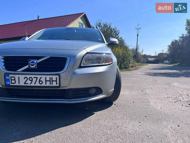 Вольво С40 2009 в Полтаве на Automoto.ua Серый Вольво С40, объемом двигателя 1.6 л и пробегом 263 тыс. км за 7100 $, фото 2 на Automoto.ua