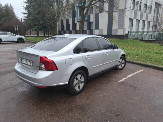 Серый Вольво С40, объемом двигателя 1.6 л и пробегом 300 тыс. км за 7100 $, фото 4 на Automoto.ua