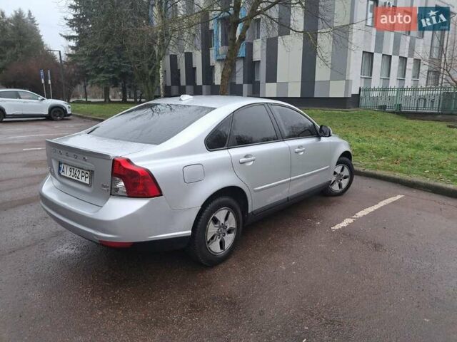 Серый Вольво С40, объемом двигателя 1.56 л и пробегом 300 тыс. км за 7100 $, фото 3 на Automoto.ua