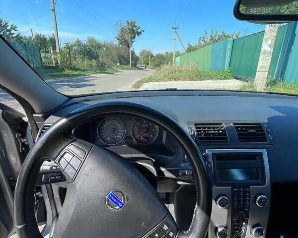 Вольво С40 2009 в Полтаве на Automoto.ua Серый Вольво С40, объемом двигателя 1.6 л и пробегом 263 тыс. км за 7100 $, фото 10 на Automoto.ua