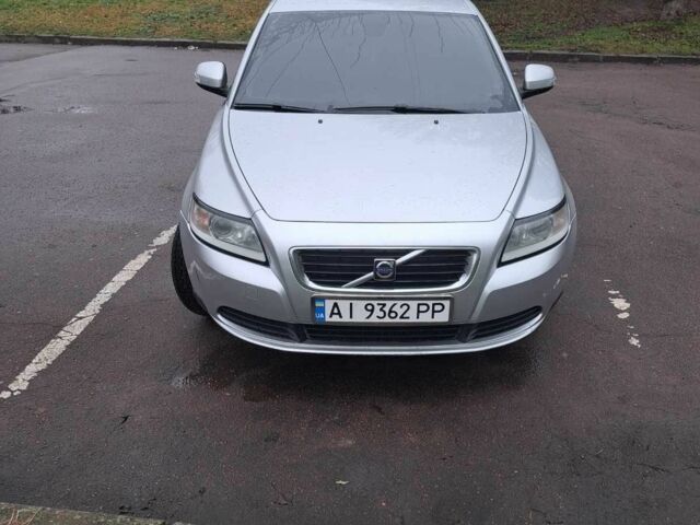 Серый Вольво С40, объемом двигателя 1.6 л и пробегом 300 тыс. км за 7100 $, фото 2 на Automoto.ua