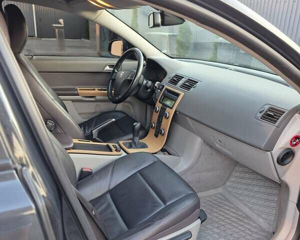 Сірий Вольво S40, об'ємом двигуна 1.6 л та пробігом 229 тис. км за 7299 $, фото 15 на Automoto.ua