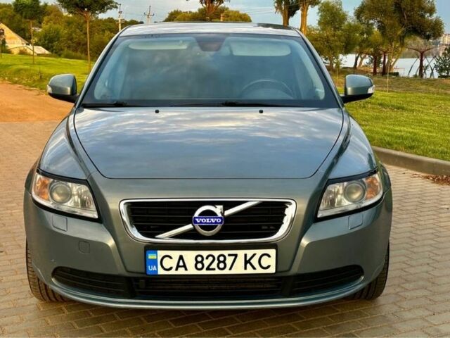 Сірий Вольво S40, об'ємом двигуна 1.6 л та пробігом 230 тис. км за 7600 $, фото 3 на Automoto.ua