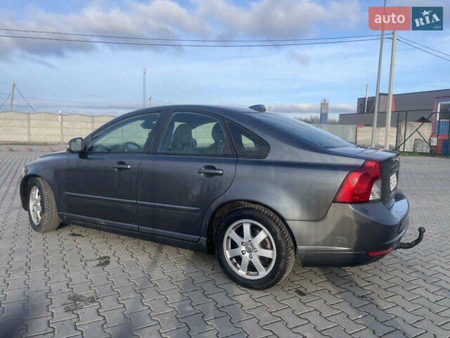Серый Вольво С40, объемом двигателя 1.56 л и пробегом 230 тыс. км за 7200 $, фото 5 на Automoto.ua