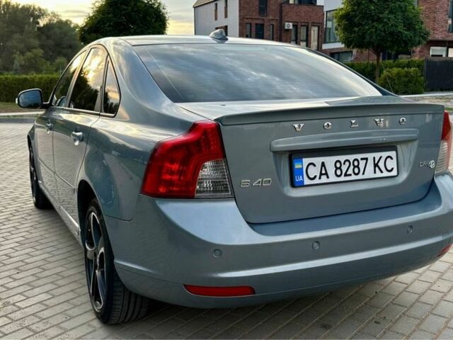 Сірий Вольво S40, об'ємом двигуна 1.6 л та пробігом 230 тис. км за 7600 $, фото 2 на Automoto.ua