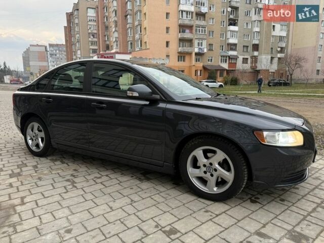 Серый Вольво С40, объемом двигателя 1.6 л и пробегом 267 тыс. км за 7995 $, фото 11 на Automoto.ua