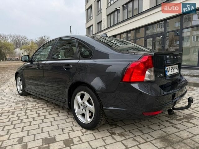 Серый Вольво С40, объемом двигателя 1.6 л и пробегом 267 тыс. км за 7995 $, фото 5 на Automoto.ua