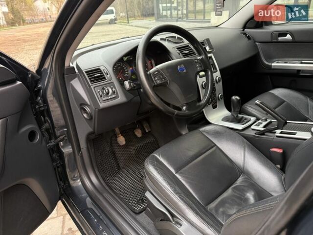 Серый Вольво С40, объемом двигателя 1.6 л и пробегом 267 тыс. км за 7995 $, фото 24 на Automoto.ua