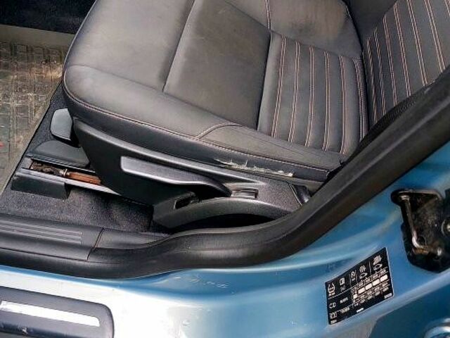 Сірий Вольво S40, об'ємом двигуна 2 л та пробігом 115 тис. км за 6500 $, фото 3 на Automoto.ua