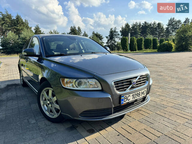Сірий Вольво S40, об'ємом двигуна 1.56 л та пробігом 300 тис. км за 7800 $, фото 6 на Automoto.ua