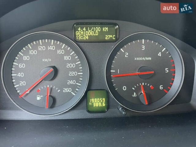 Сірий Вольво S40, об'ємом двигуна 1.56 л та пробігом 198 тис. км за 8500 $, фото 28 на Automoto.ua
