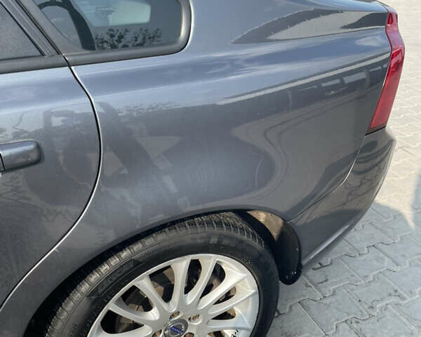 Сірий Вольво S40, об'ємом двигуна 1.56 л та пробігом 198 тис. км за 8500 $, фото 8 на Automoto.ua