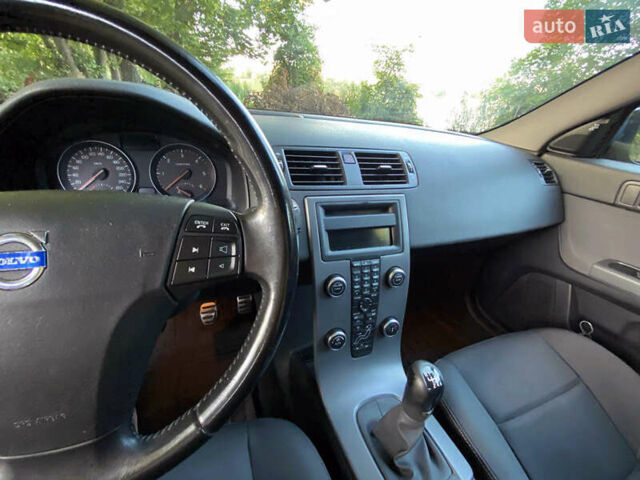 Сірий Вольво S40, об'ємом двигуна 1.56 л та пробігом 216 тис. км за 9200 $, фото 6 на Automoto.ua