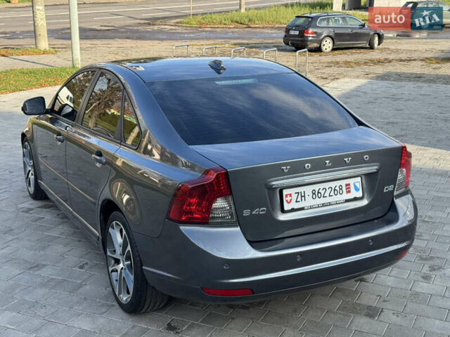 Серый Вольво С40, объемом двигателя 1.6 л и пробегом 227 тыс. км за 9699 $, фото 15 на Automoto.ua