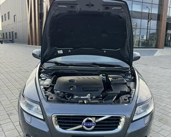 Серый Вольво С40, объемом двигателя 1.6 л и пробегом 227 тыс. км за 9699 $, фото 47 на Automoto.ua