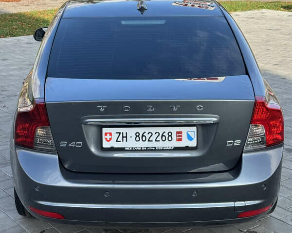 Серый Вольво С40, объемом двигателя 1.6 л и пробегом 227 тыс. км за 9699 $, фото 18 на Automoto.ua